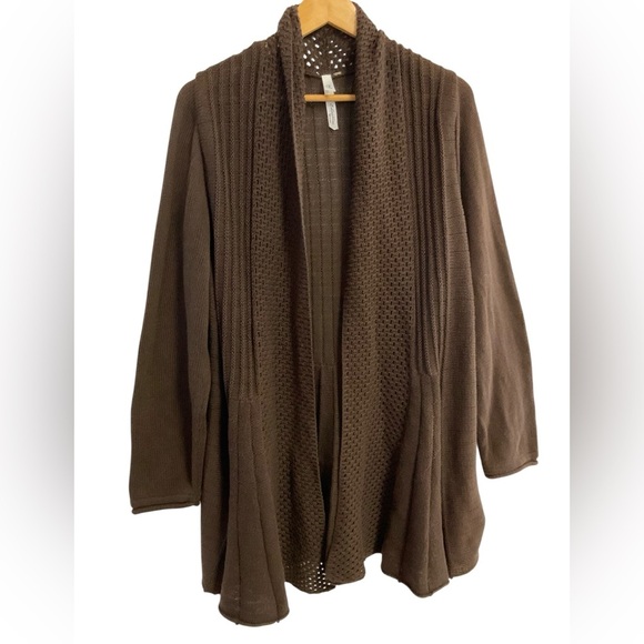 Elegant Brown Knit Cardigan - Picture 1 of 10